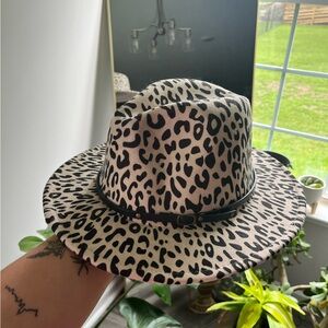 Boutique Hat